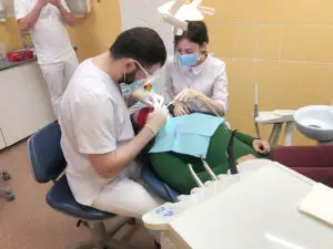 Лечение зубов под анестезией
